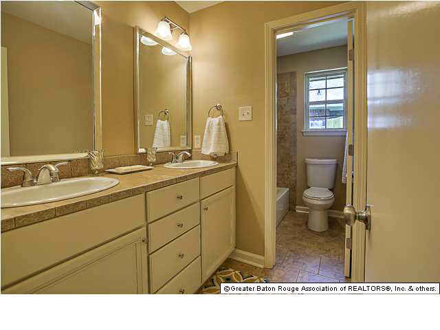 5916 Hickory Ridge Boulevard Baton Rouge, LA 70817 - Photo 14 of 21 Gallery Image 14