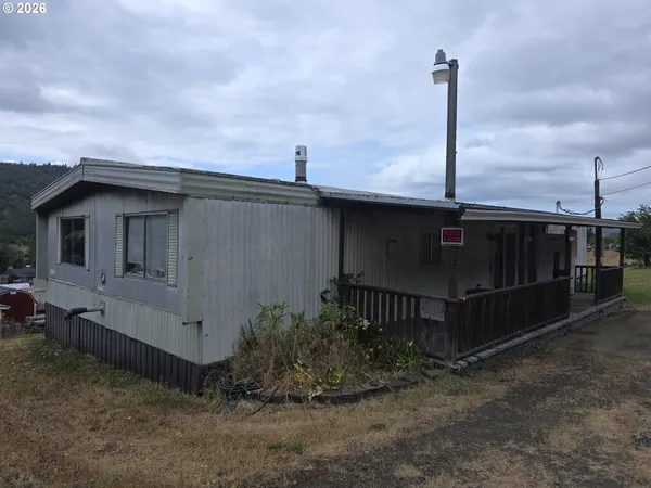 $289,000 | 368 Pleasant Street, Winchester, OR 97495