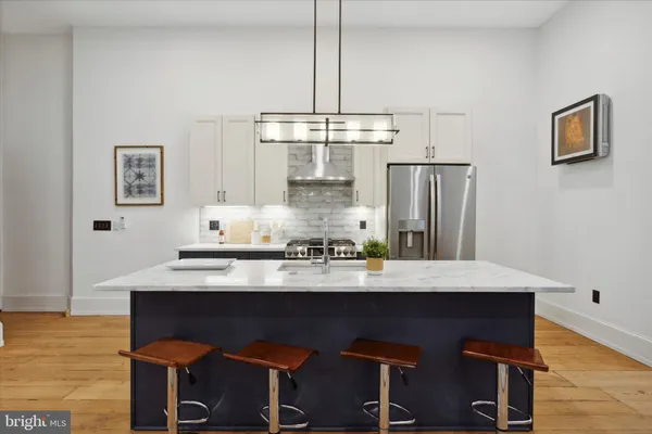 $985,000 | 1716 Spruce Street, Unit 1, Philadelphia, PA 19103