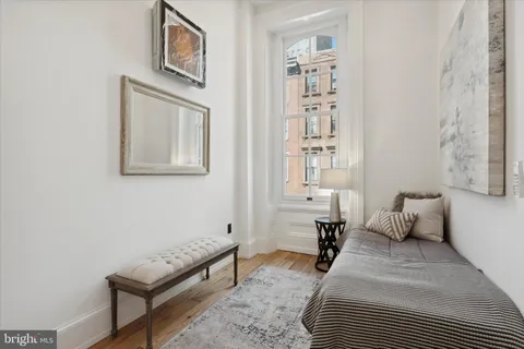 $985,000 | 1716 Spruce Street, Unit 1, Philadelphia, PA 19103