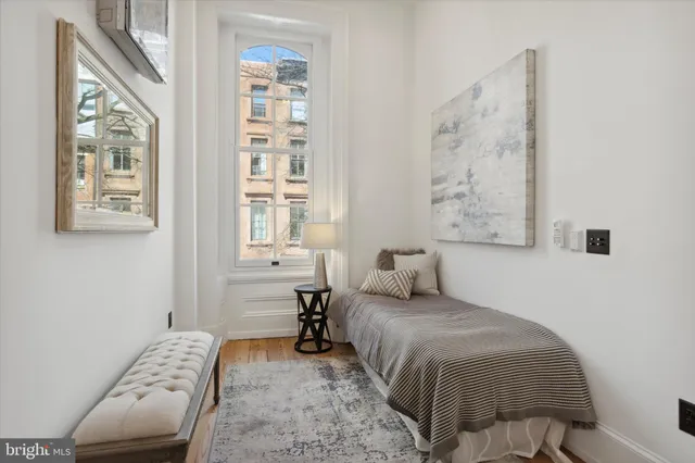 $985,000 | 1716 Spruce Street, Unit 1, Philadelphia, PA 19103