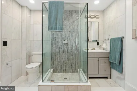 $985,000 | 1716 Spruce Street, Unit 1, Philadelphia, PA 19103