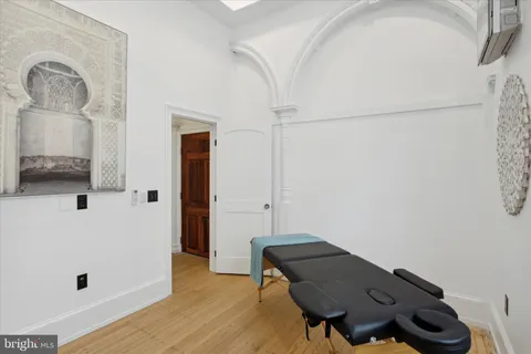 $985,000 | 1716 Spruce Street, Unit 1, Philadelphia, PA 19103