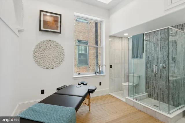 $985,000 | 1716 Spruce Street, Unit 1, Philadelphia, PA 19103