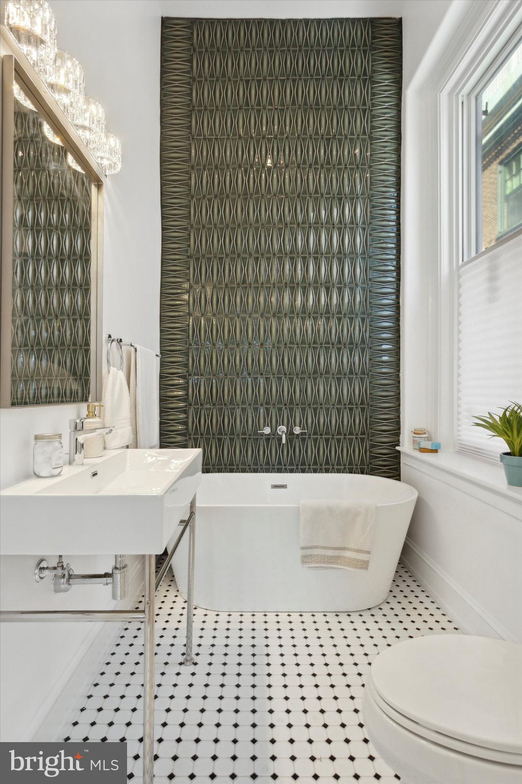 1716 Spruce Street, Unit 1 Philadelphia, PA 19103 - Photo 40 of 76