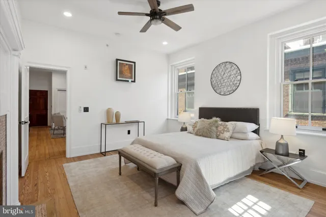 $985,000 | 1716 Spruce Street, Unit 1, Philadelphia, PA 19103