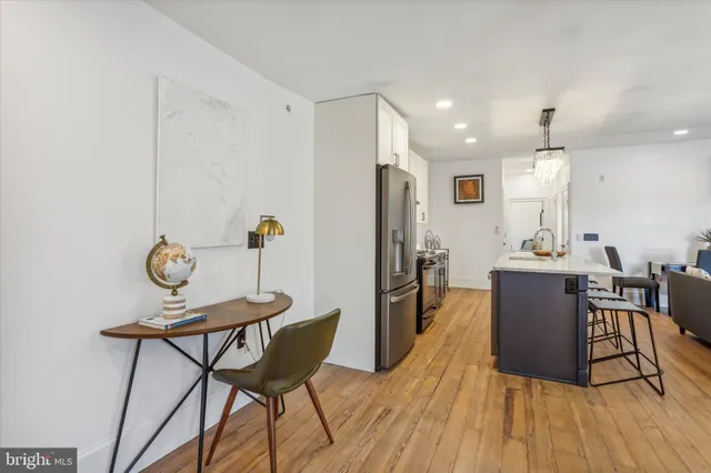 $985,000 | 1716 Spruce Street, Unit 1, Philadelphia, PA 19103