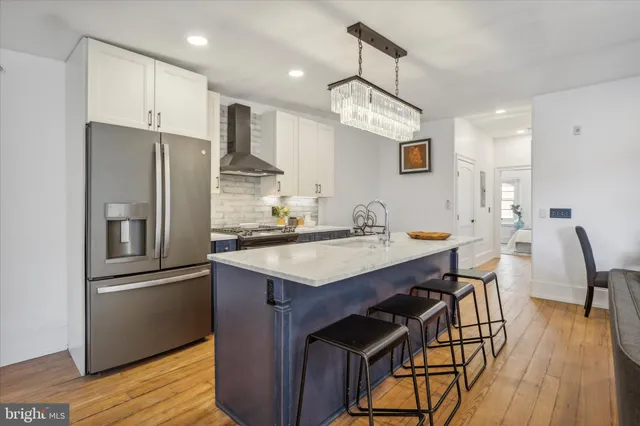 $985,000 | 1716 Spruce Street, Unit 1, Philadelphia, PA 19103