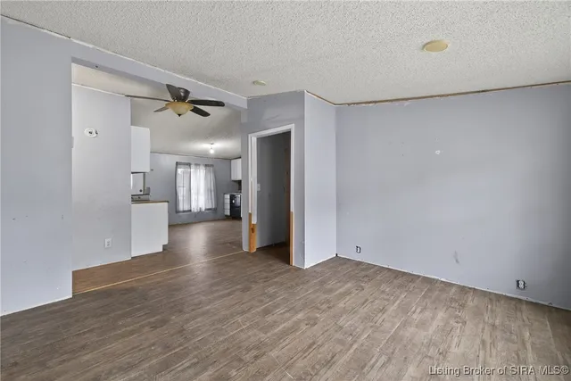 $225,000 | 41 Southeast Mccammon Street, Sullivan, IN 47882