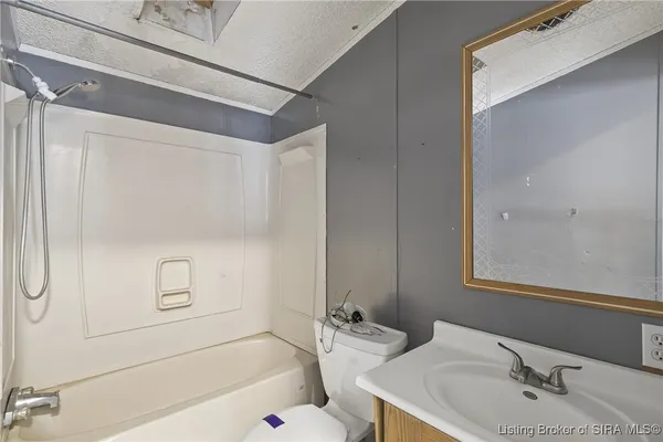 $225,000 | 41 Southeast Mccammon Street, Sullivan, IN 47882