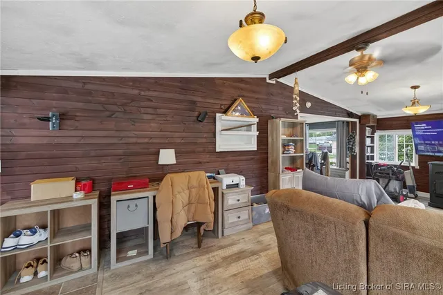 $225,000 | 41 Southeast Mccammon Street, Sullivan, IN 47882