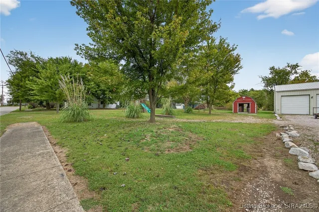 $225,000 | 41 Southeast Mccammon Street, Sullivan, IN 47882