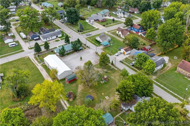 $225,000 | 41 Southeast Mccammon Street, Sullivan, IN 47882