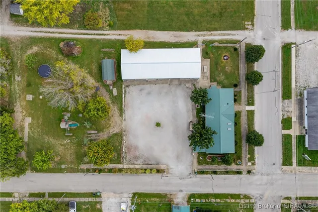 $225,000 | 41 Southeast Mccammon Street, Sullivan, IN 47882