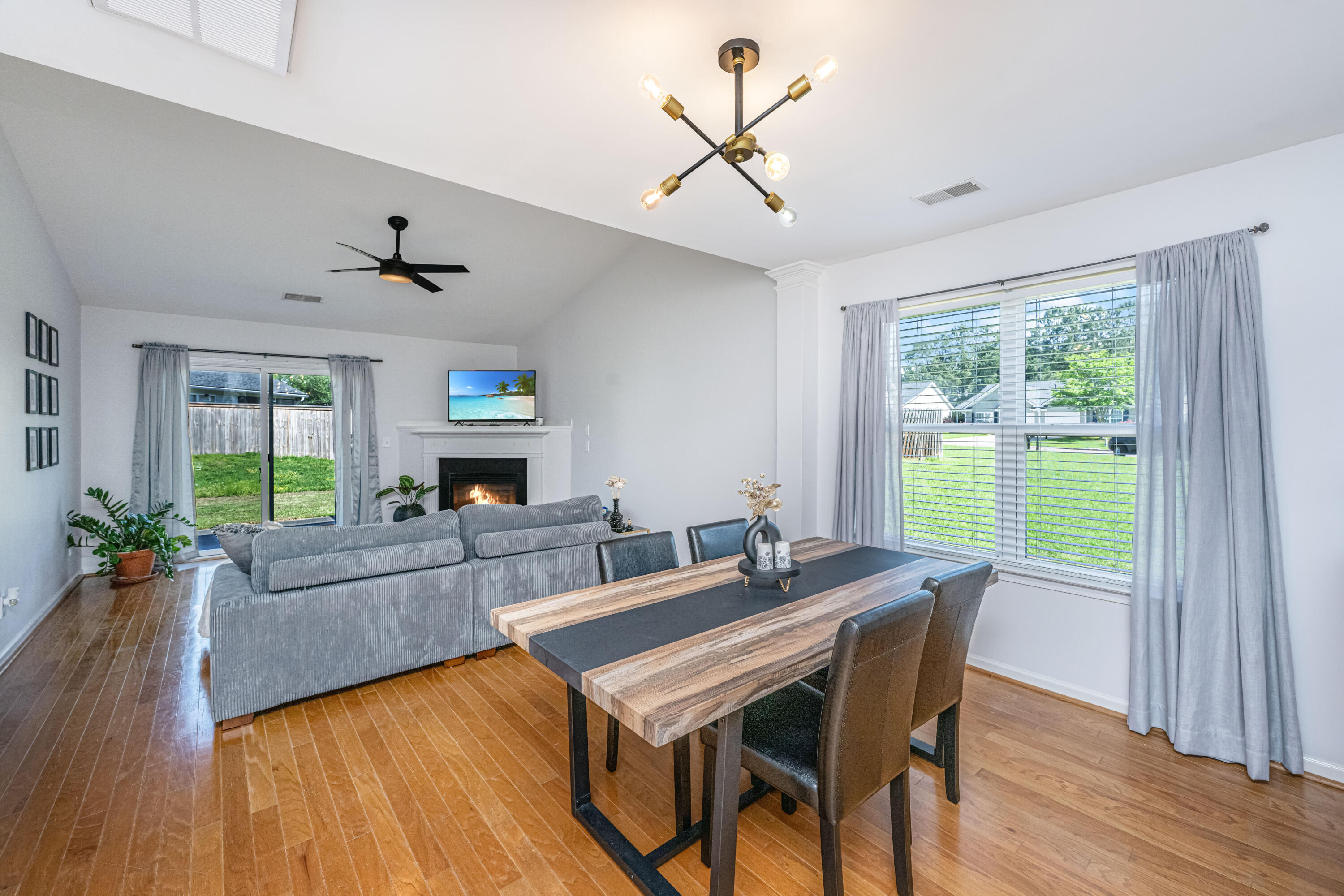 1209 River Rock Road Hanahan, SC 29410 - Photo 9 of 57 50493E8B-4E72-4904-ABDD-6E43BCBA4DA1