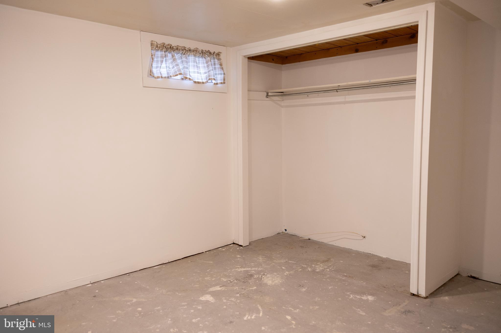 118 Grandview Drive Bridgeton, NJ 08302 - Photo 31 of 46 a view of empty room