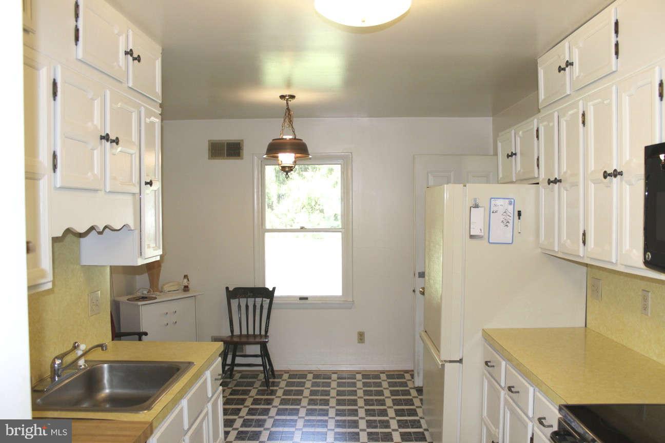 2234 Daisy Road Woodbine, MD 21797 - Photo 8 of 21 Kitchen