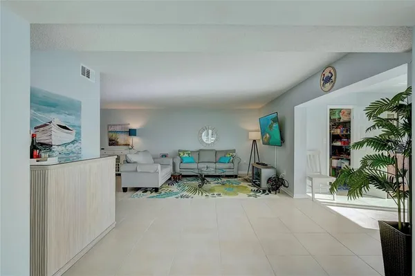 $1,800 | 4518 Garnet Drive, Unit 101, New Port Richey, FL 34652