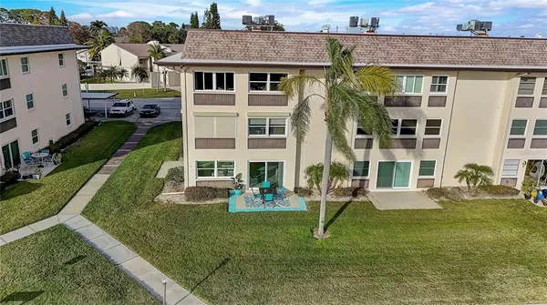 $1,800 | 4518 Garnet Drive, Unit 101, New Port Richey, FL 34652