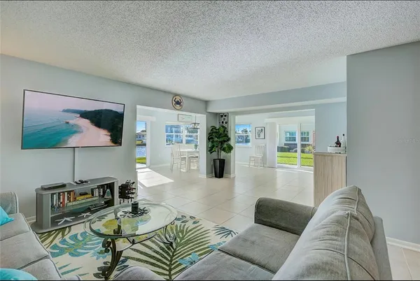$1,800 | 4518 Garnet Drive, Unit 101, New Port Richey, FL 34652