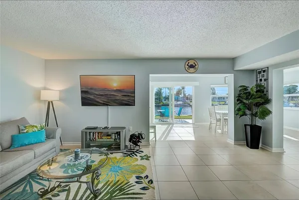 $1,800 | 4518 Garnet Drive, Unit 101, New Port Richey, FL 34652