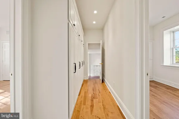 a view of a yard in front of house