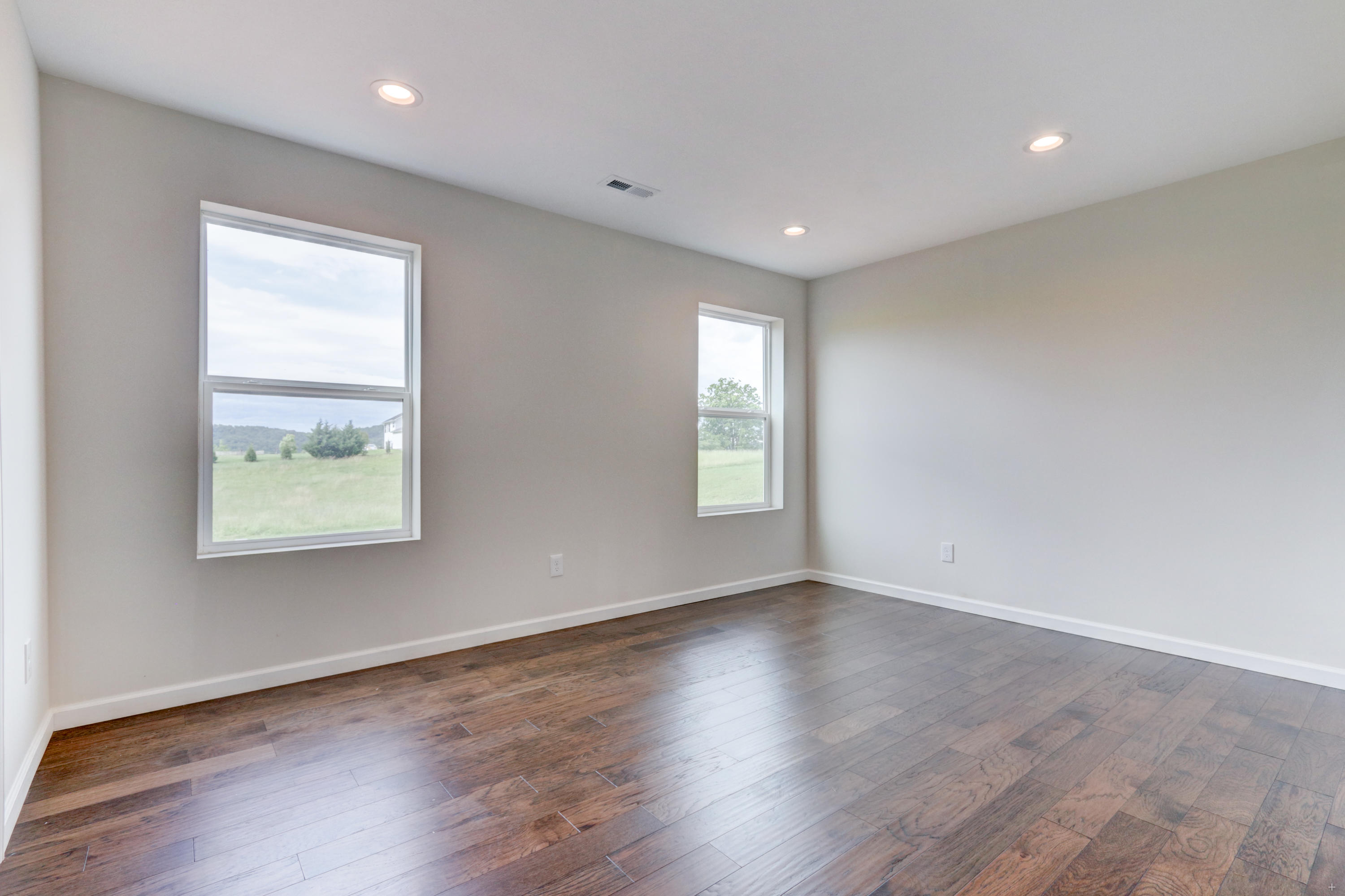 553 Kearney Road New Market, TN 37820 - Photo 27 of 37 Bedroom 3