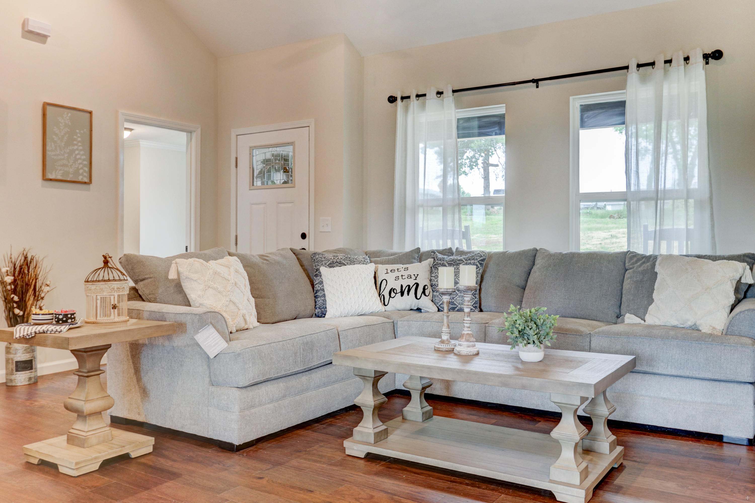553 Kearney Road New Market, TN 37820 - Photo 10 of 37 Living Room 1