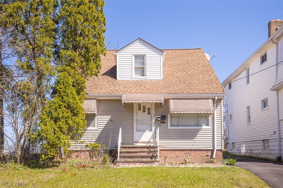 1547 Clermont Road Cleveland, OH 44110 - Photo 1 of 18 Gallery Image 1
