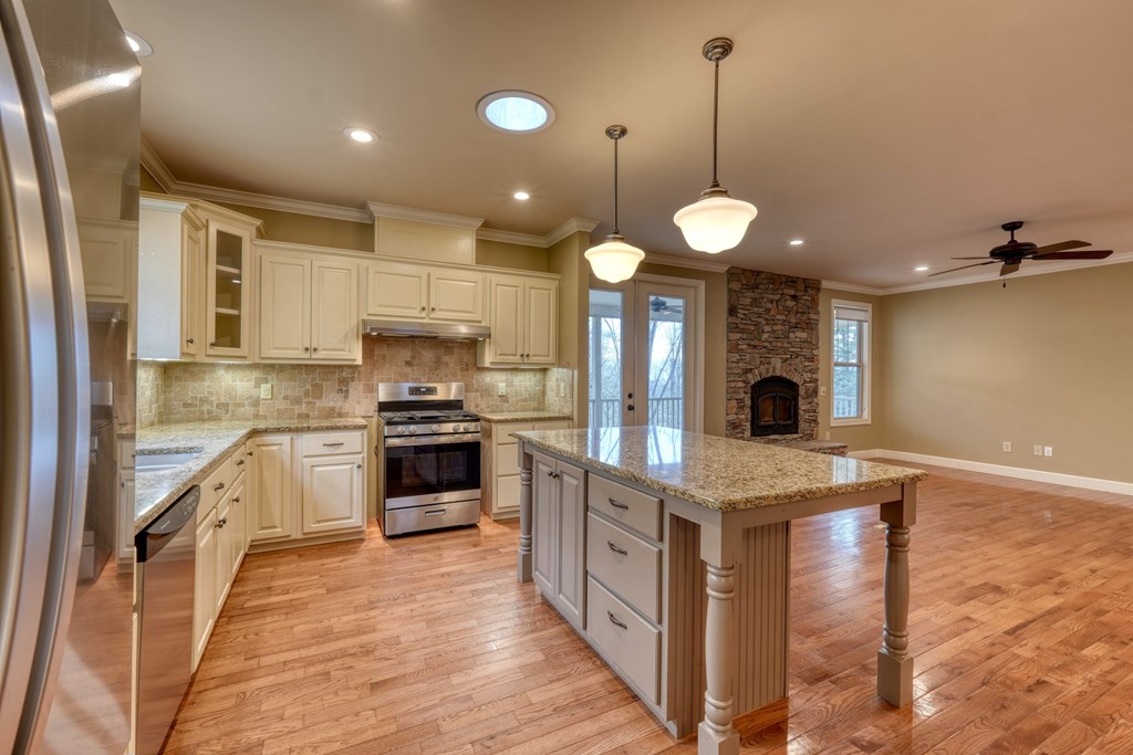 2900 Gribble Edwards Road Hayesville, NC 28904 - Photo 14 of 49