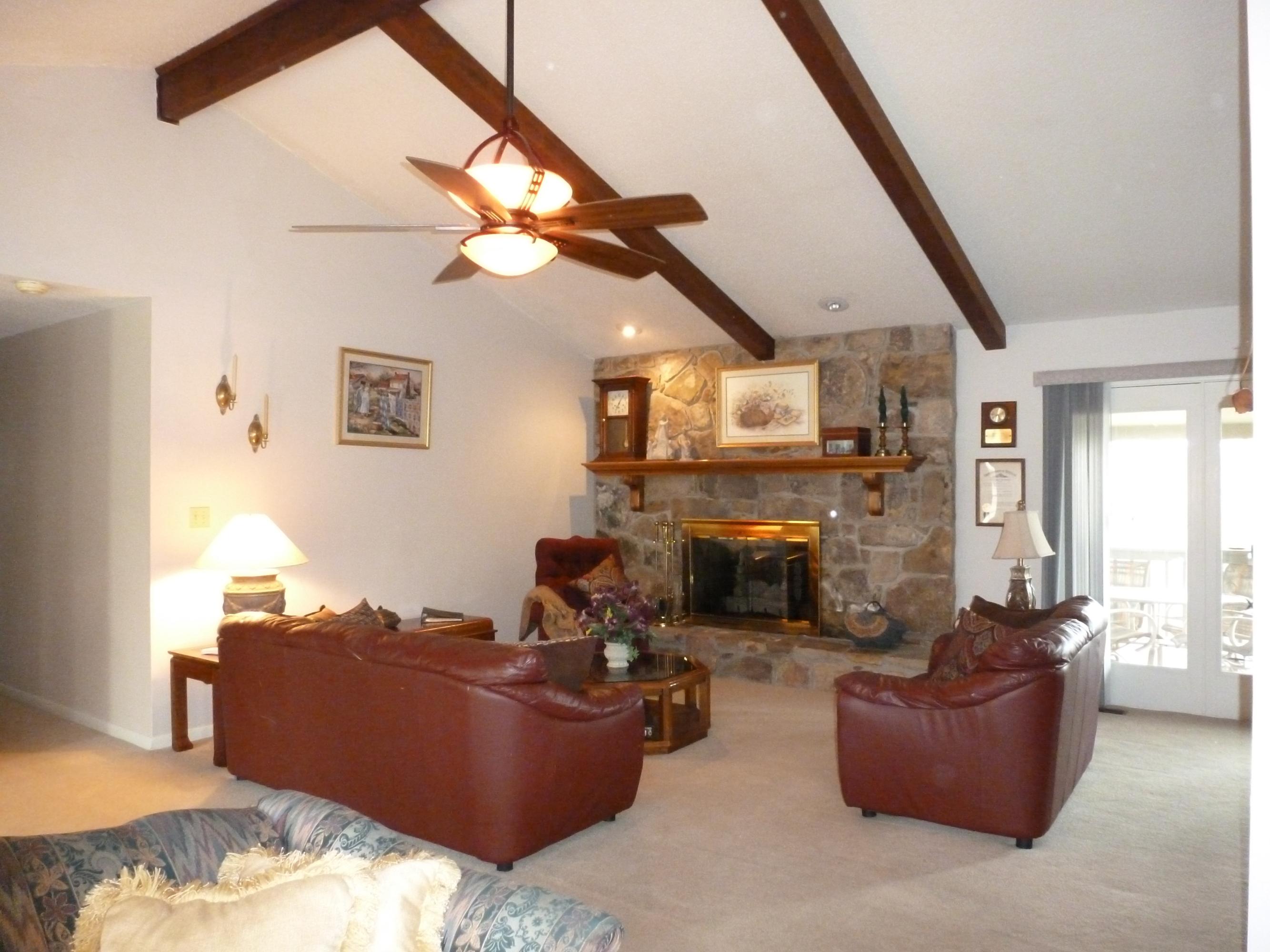 132 Ridge Lane Clinton, TN 37716 - Photo 3 of 16 Den
