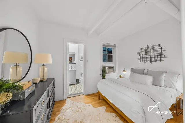 $945,000 | 79 Perry Street, Unit 1B | West Village