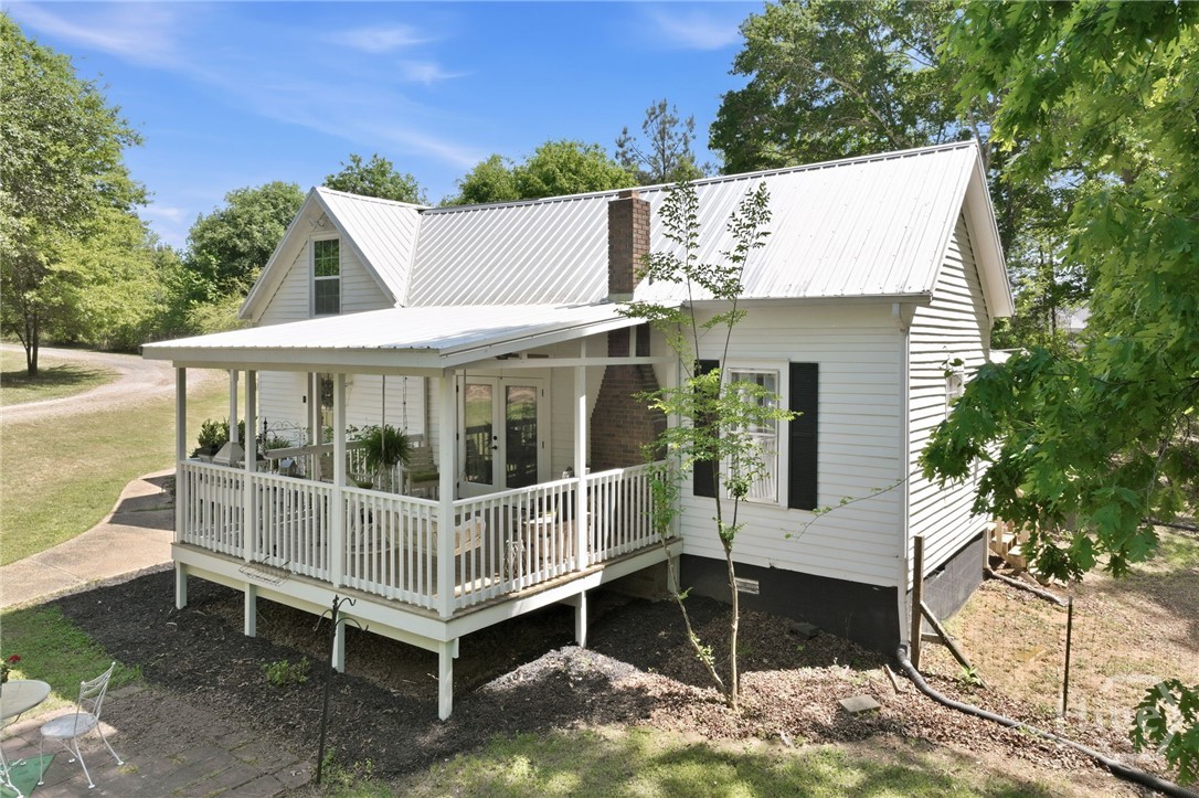 1502 Union Church Road Watkinsville, GA 30677 - Photo 22 of 41 Side view/ metal roof
