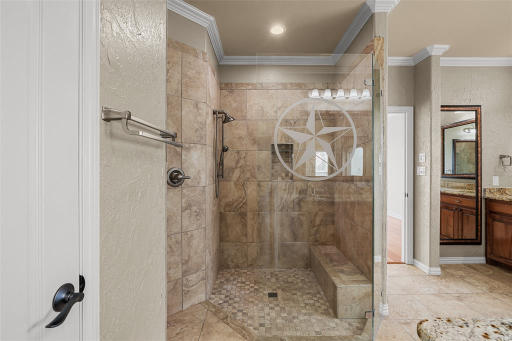 167 Duke Trail Weatherford, TX 76088 - Photo 20 of 40 a bathroom with a shower