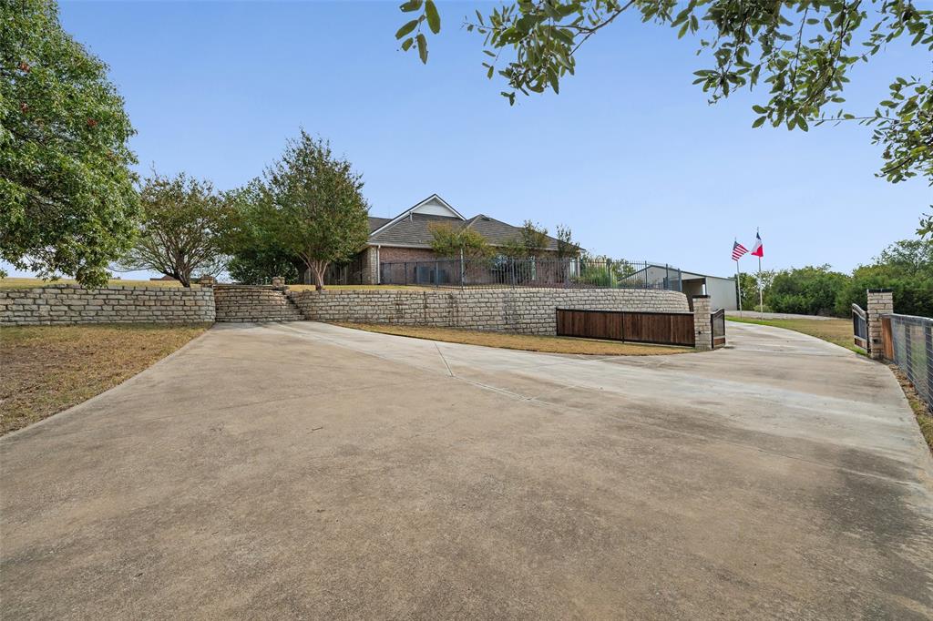 167 Duke Trail Weatherford, TX 76088 - Photo 3 of 40 a view of outdoor space and yard
