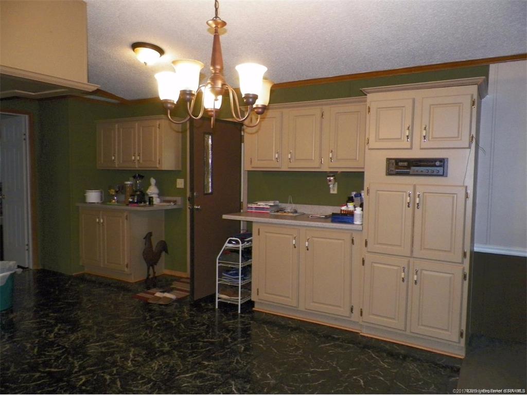 8520 George Southern Road Northeast Georgetown, IN 47122 - Photo 3 of 22