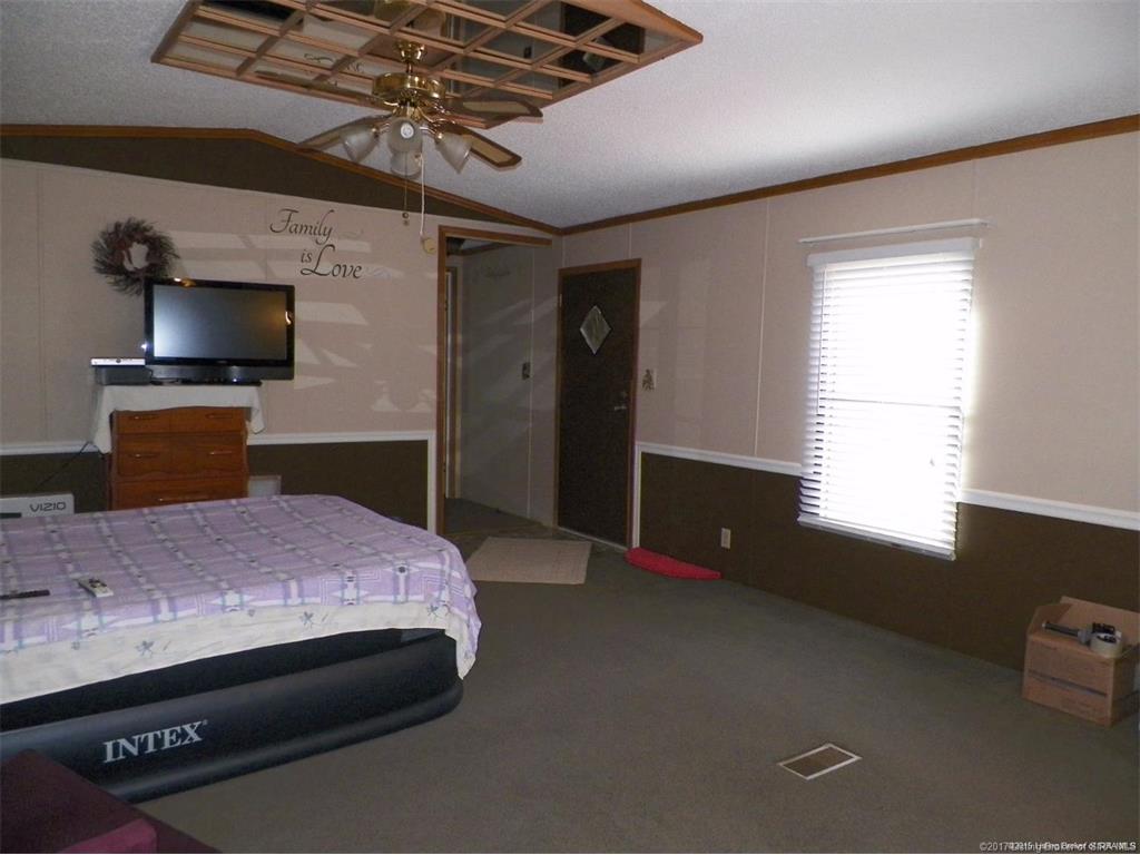 8520 George Southern Road Northeast Georgetown, IN 47122 - Photo 8 of 22