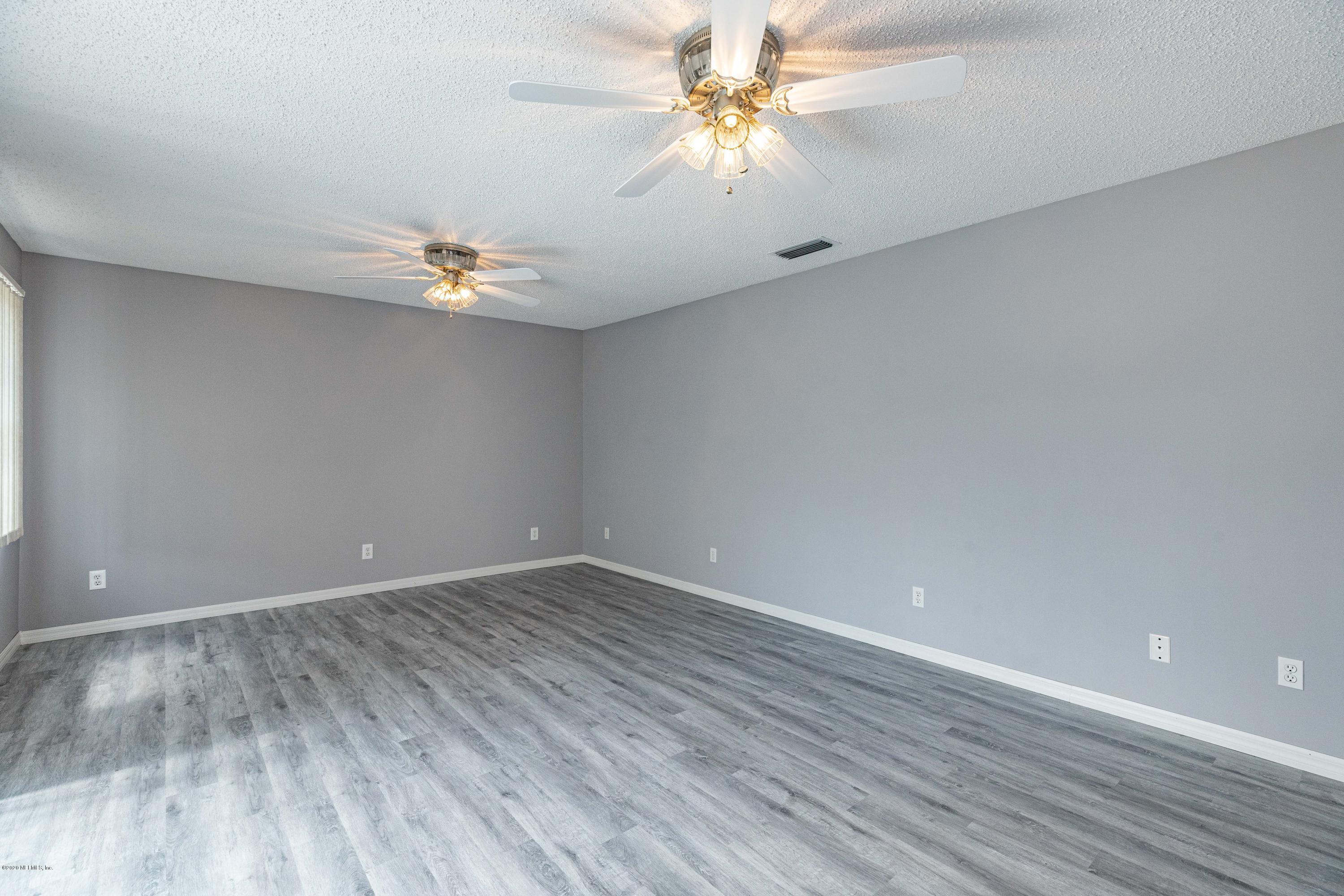 7643 Oak Forest Road Keystone Heights, FL 32656 - Photo 22 of 48 Family Room
