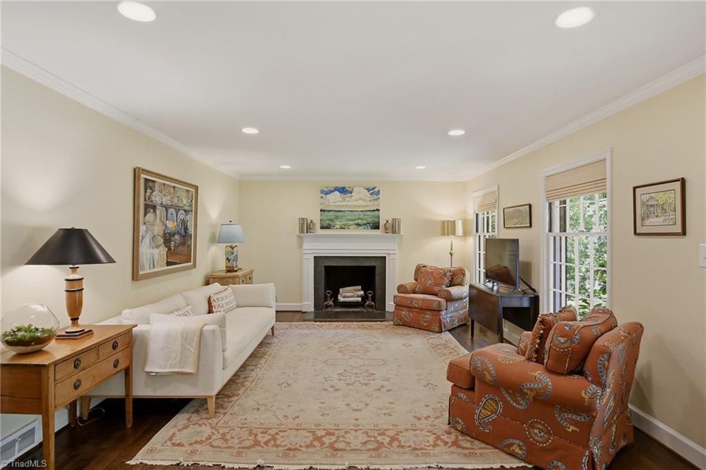 1117 Huntingdon Road Winston-Salem, NC 27104 - Photo 4 of 50