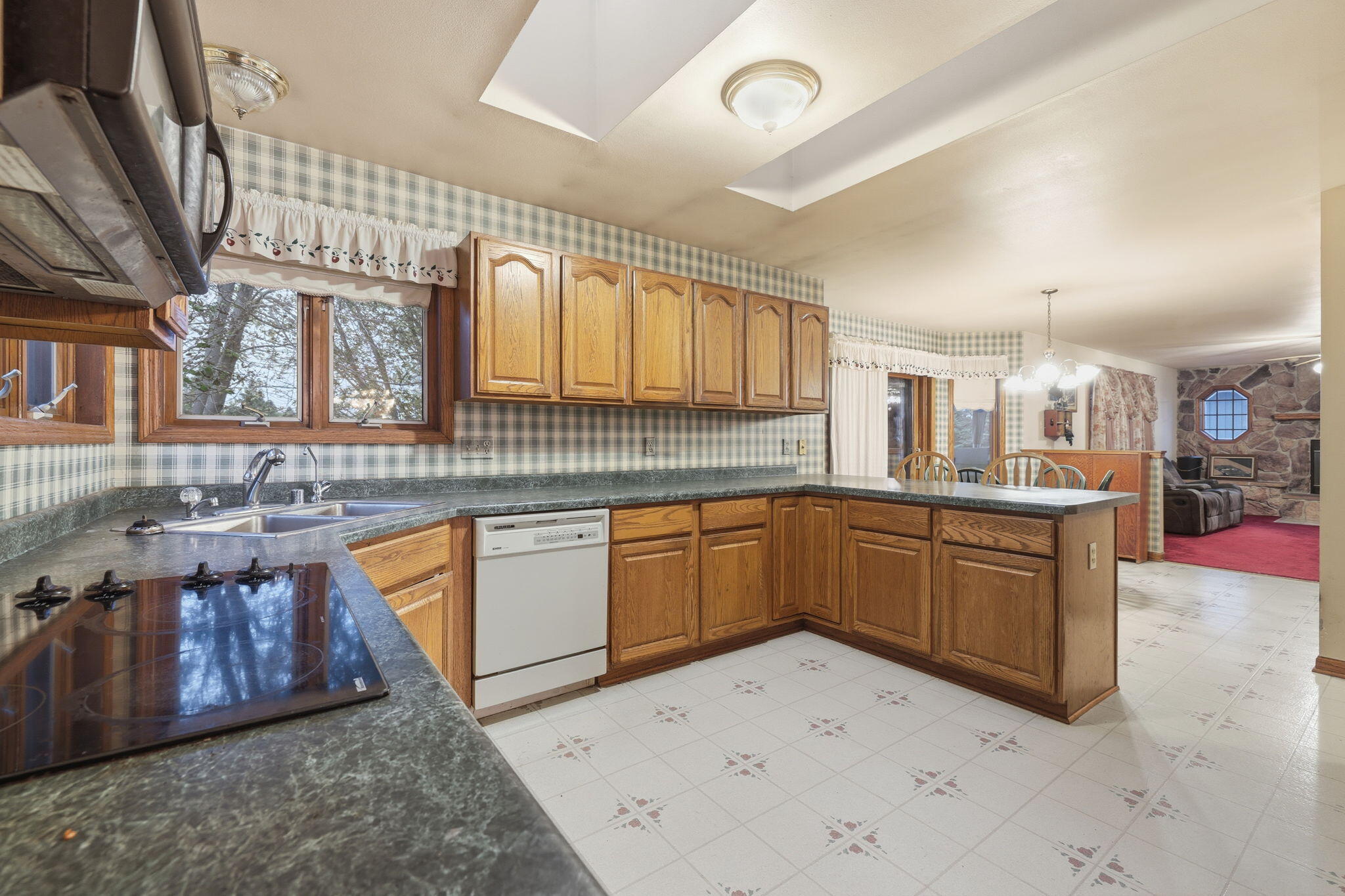 22302 Church Road Dover, WI 53139 - Photo 11 of 37 8-web-or-mls-R5__8636 Jacek Cwik