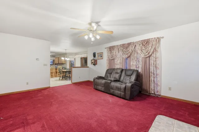 $778,900 | 22302 Church Road, Dover, WI 53139