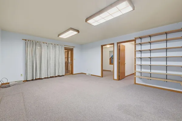 $749,900 | 22302 Church Road, Dover, WI 53139