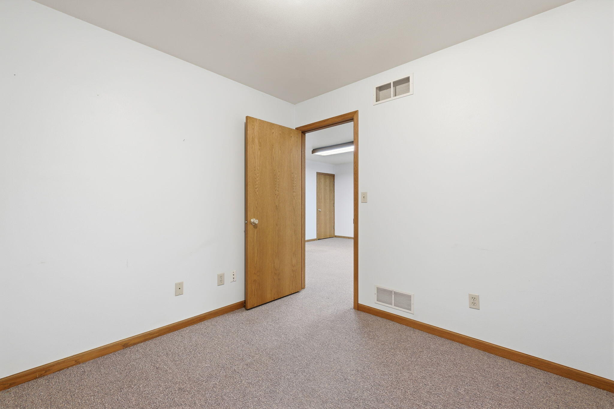 22302 Church Road Dover, WI 53139 - Photo 20 of 37 17-web-or-mls-R5__8672 Jacek Cwik