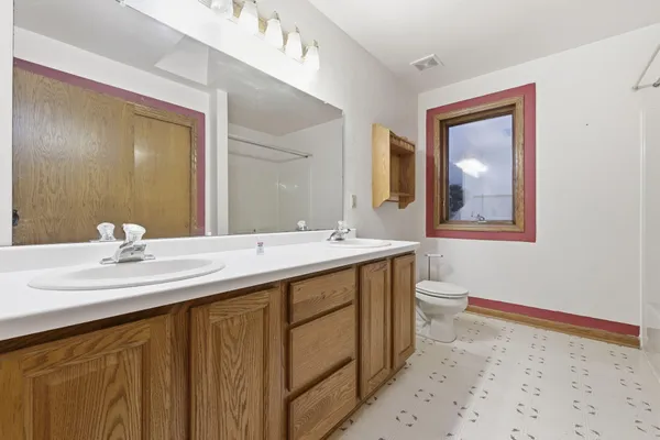 $749,900 | 22302 Church Road, Dover, WI 53139