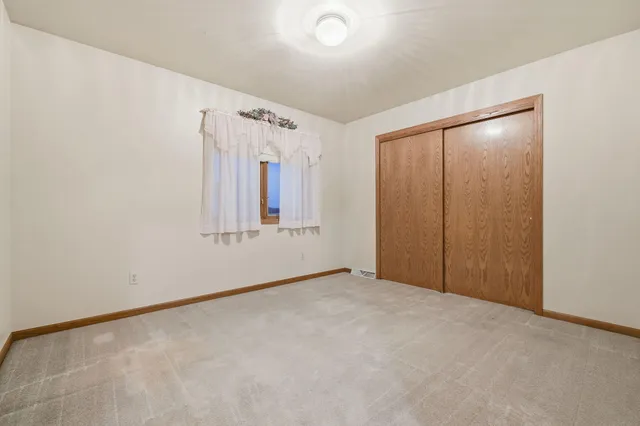 $778,900 | 22302 Church Road, Dover, WI 53139