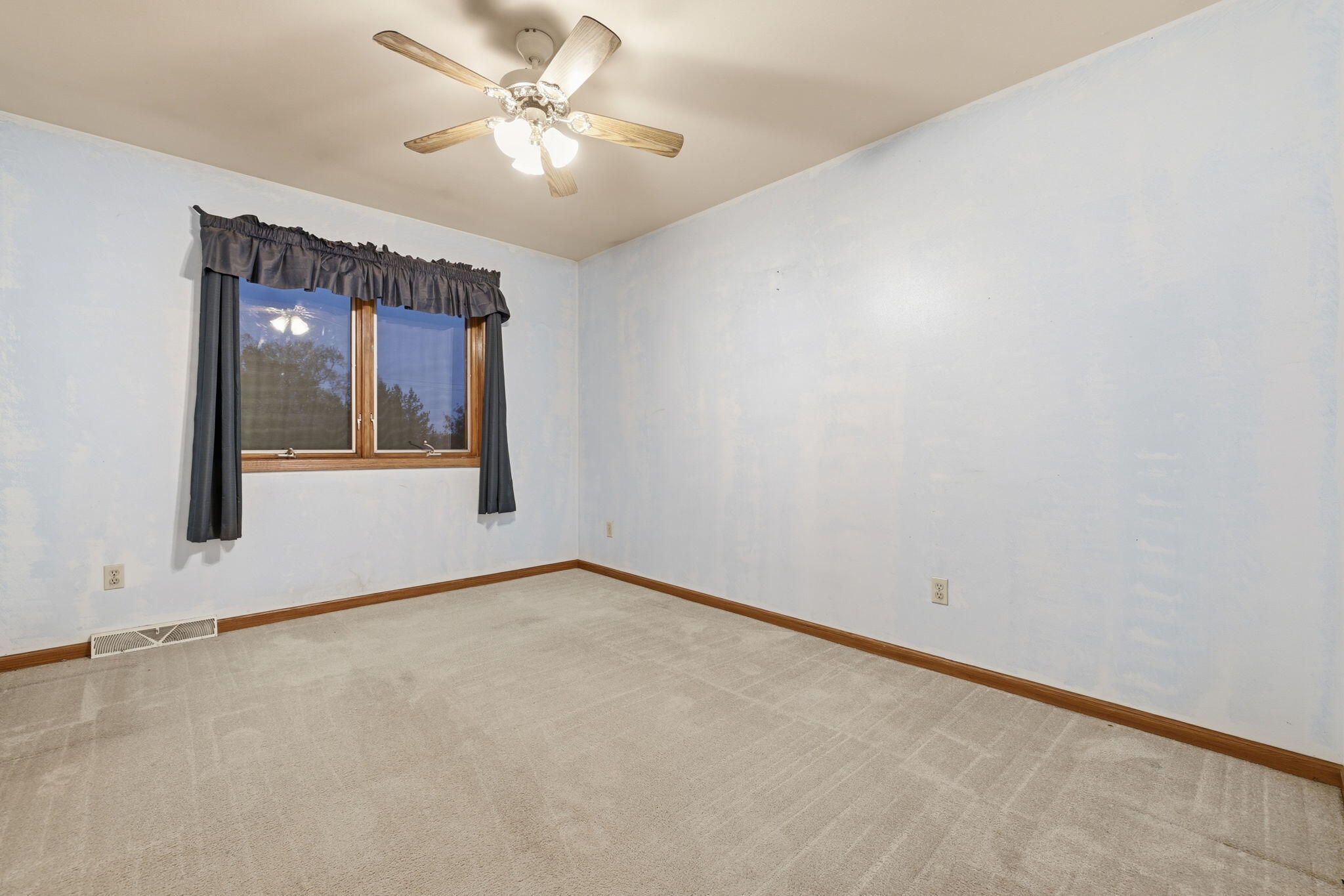 22302 Church Road Dover, WI 53139 - Photo 31 of 37 28-web-or-mls-R5__8711 Jacek Cwik