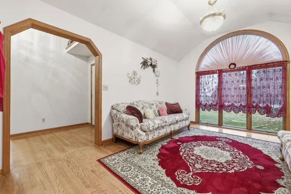 $749,900 | 22302 Church Road, Dover, WI 53139