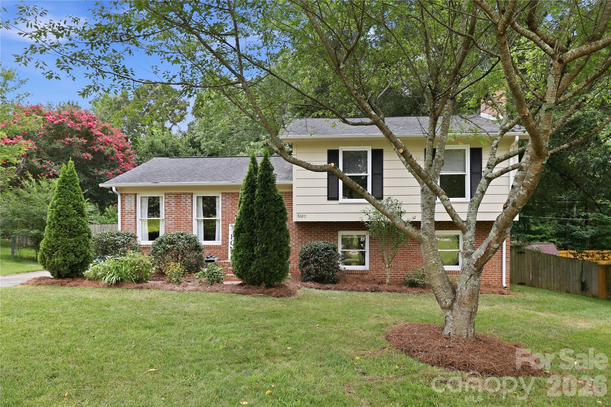 6337 Welford Road Charlotte, NC 28211 - Photo 2 of 37 Gallery Image 2