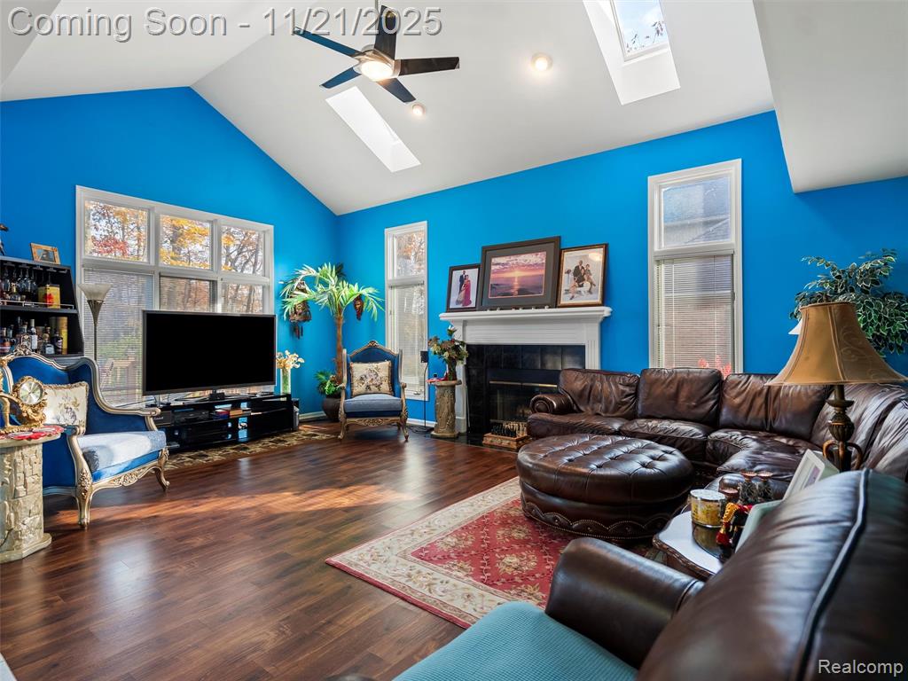 809 Grovecrest Rochester Hills, MI 48307 - Photo 13 of 32
