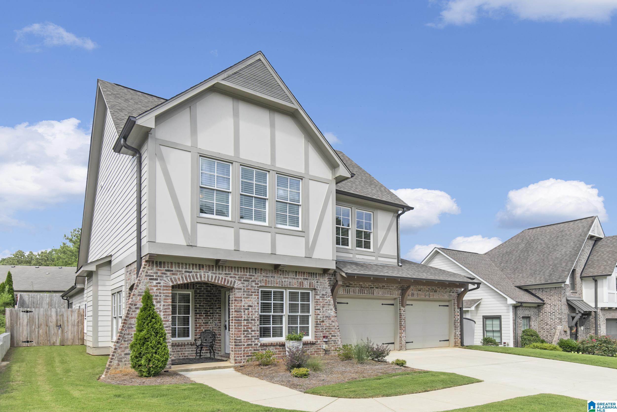 887 Valley Circle Leeds, AL 35094 - Photo 1 of 27